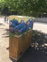 Bild vom bemalten Stromkasten auf der Auerberger Mitte